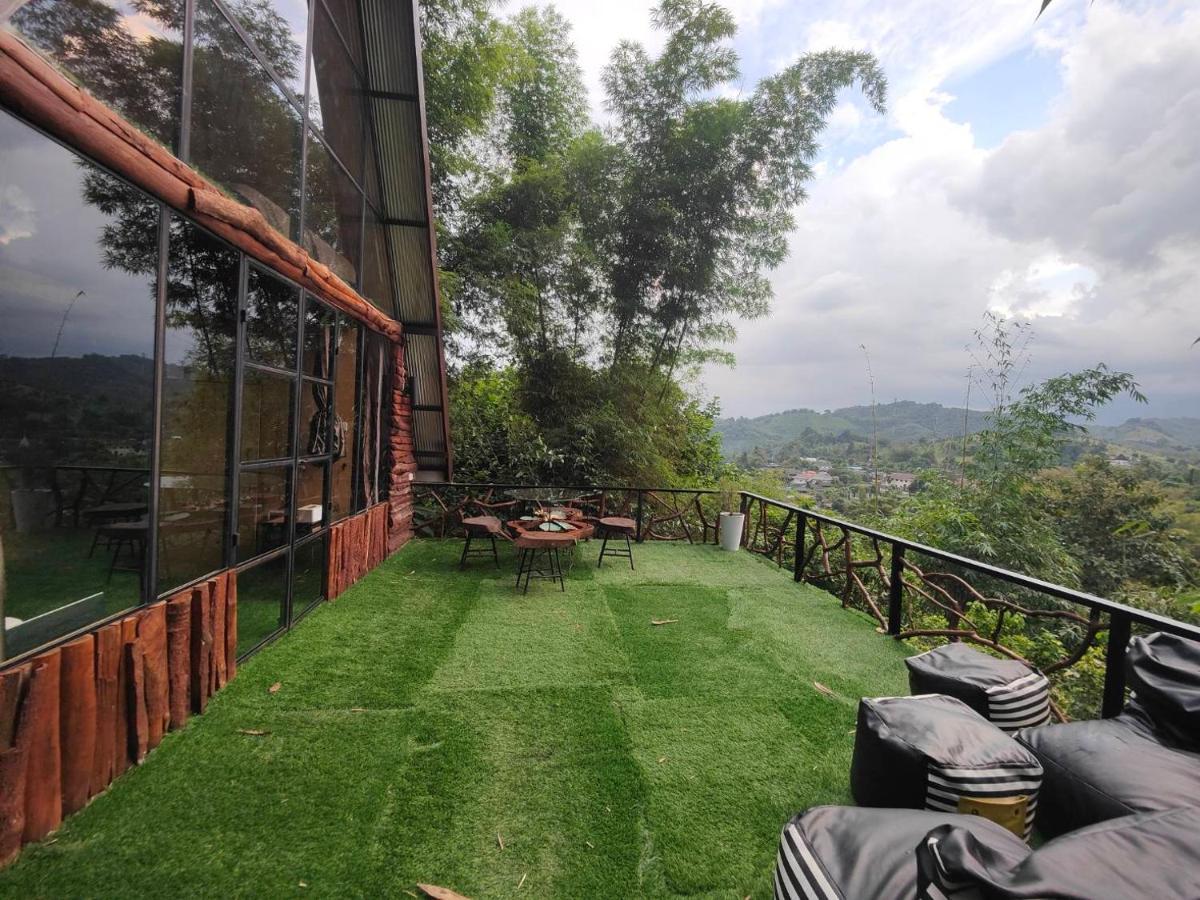 Flower Hill 180 Chiang Rai Exterior photo